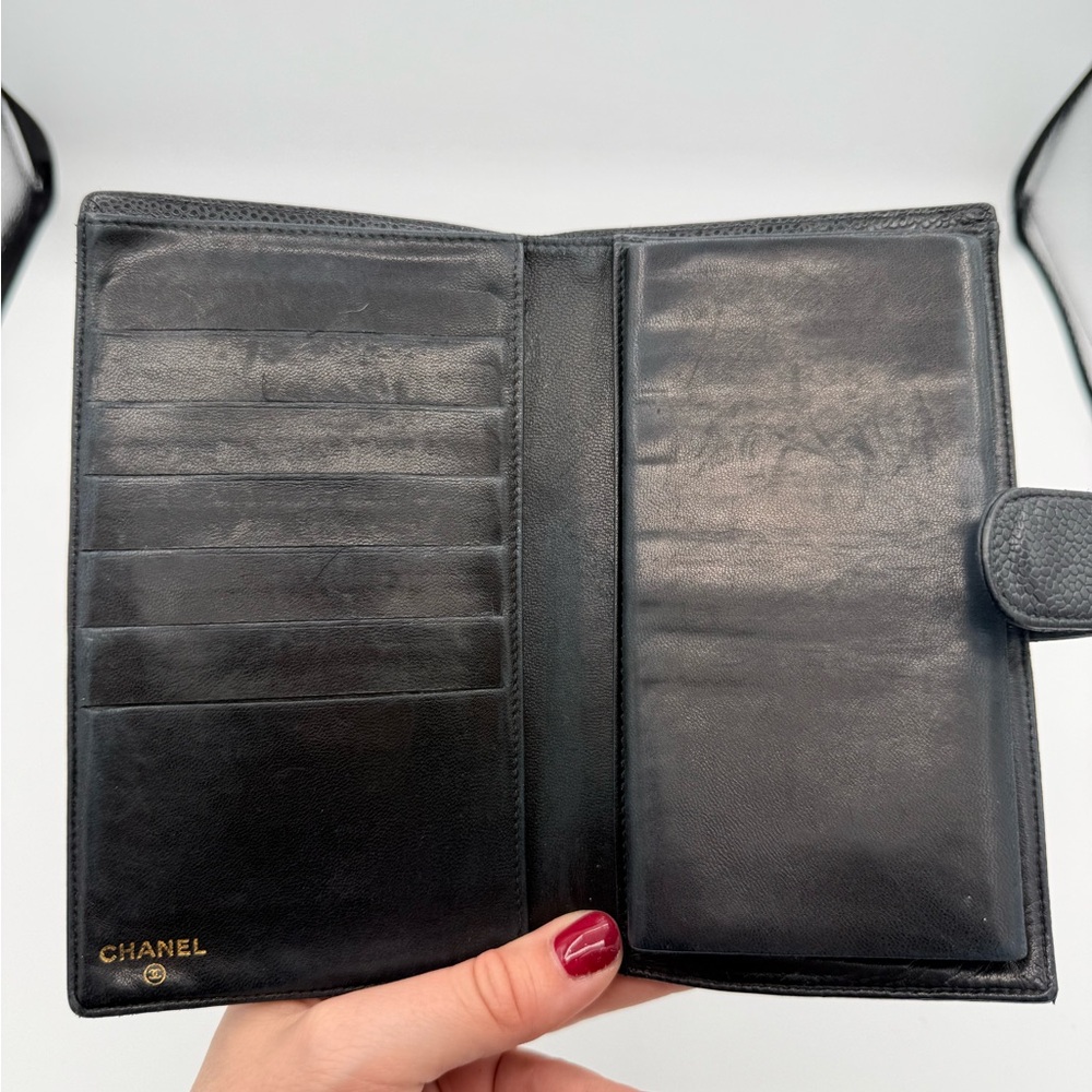 CHANEL Vintage Caviar Kisslock Wallet - Picture 3 of 9